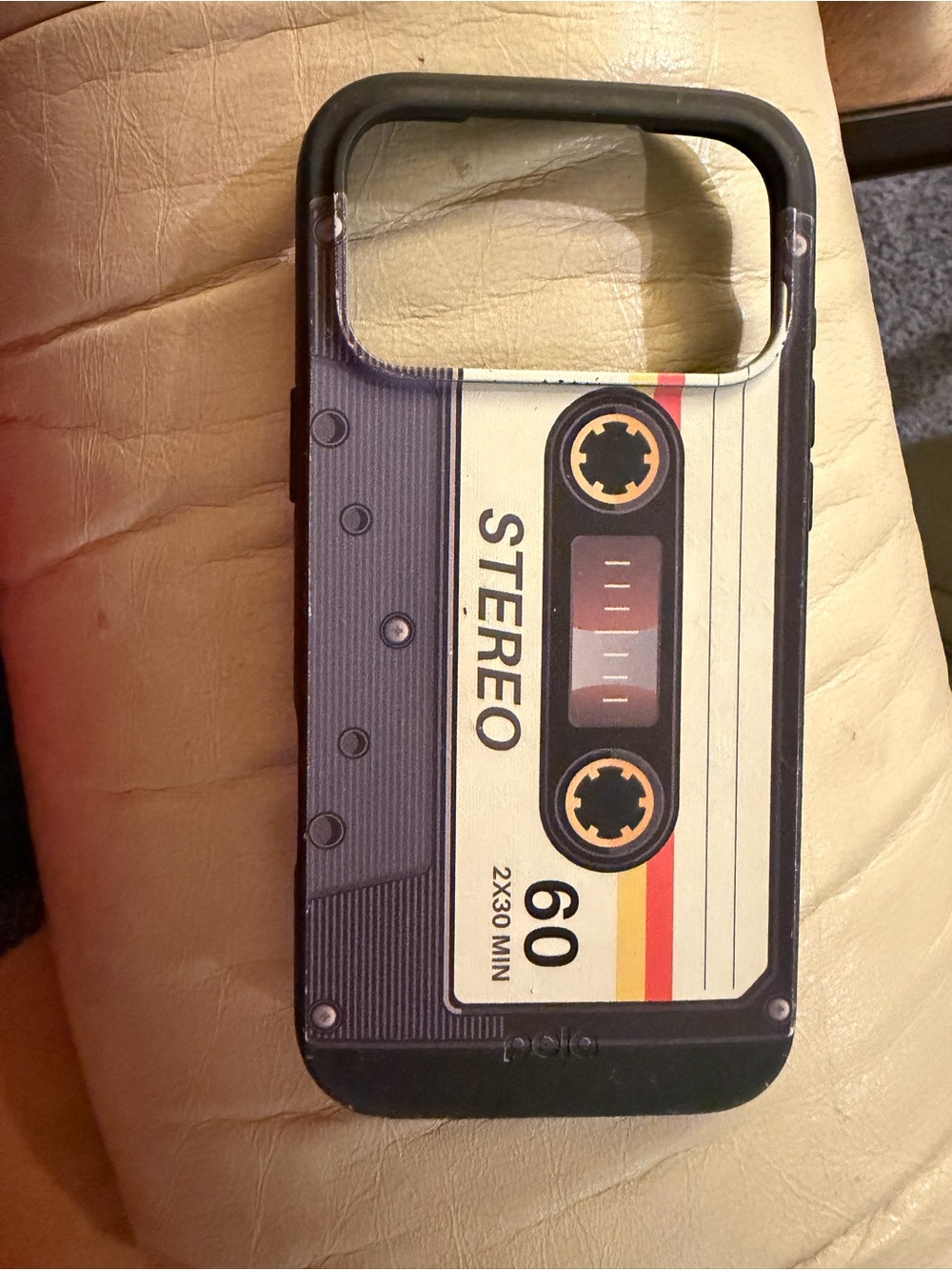 Retro Cassette Tape iPhone Case - Black iPhone 17 Pro Max